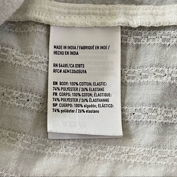 American Eagle Outfitters off the shoulder peplum white crop top size S - Picture 7 of 8